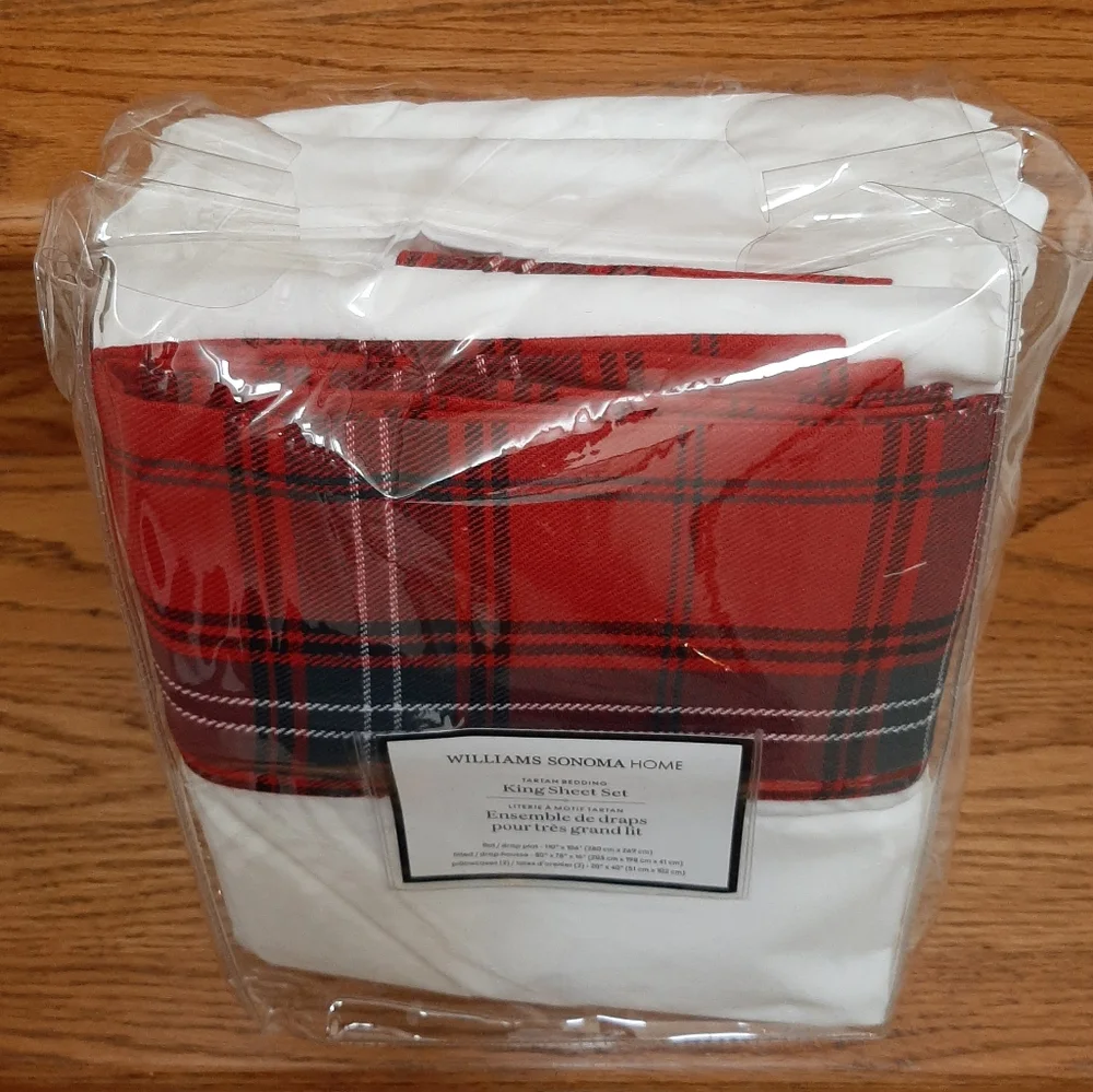 **Williams Sonoma Tartan King Sheet Set